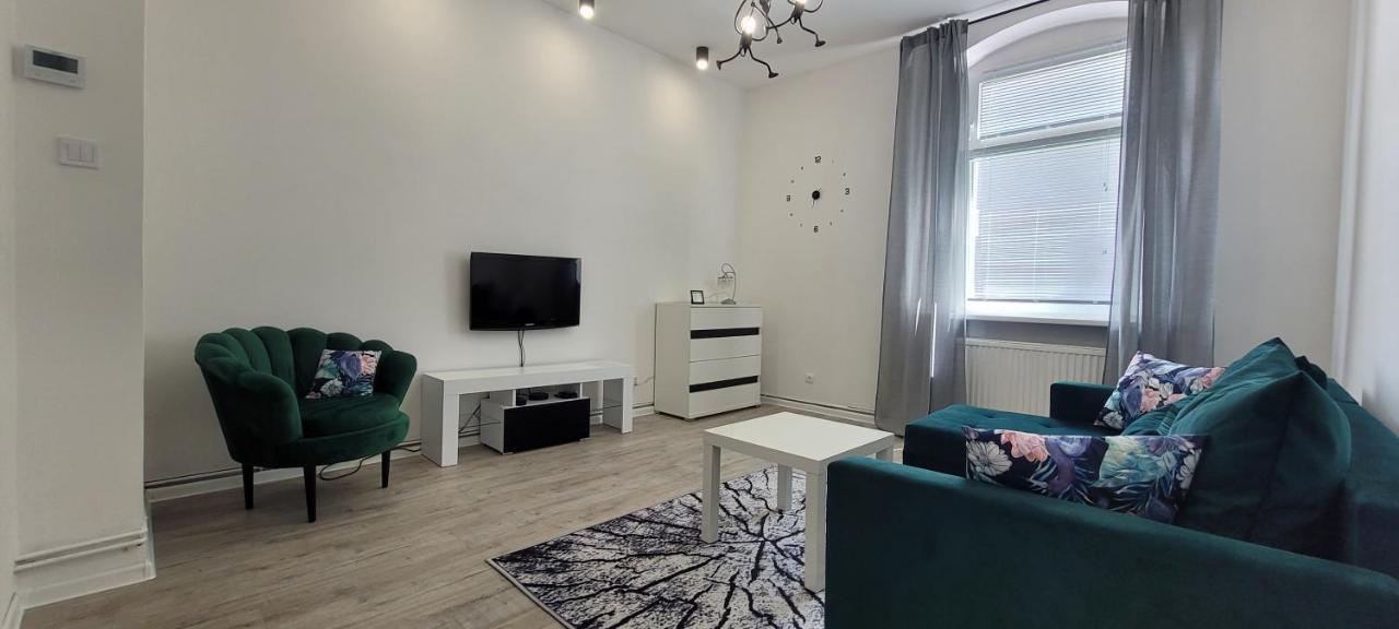 Apartament Citystation Wałbrzych Exteriör bild